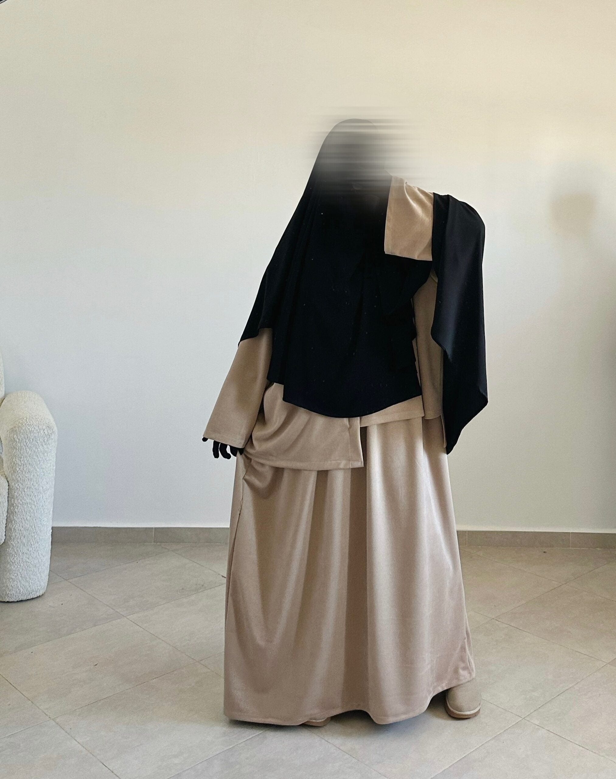THE LINE SET – Abaya 2 pièces en daim côtelé