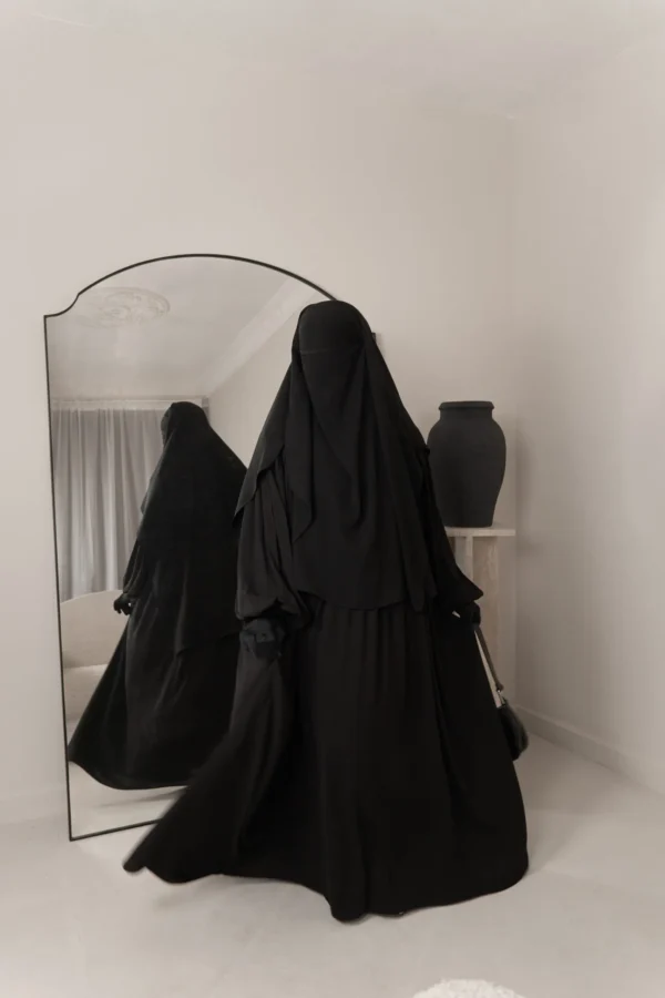 Abaya zippée Russia Wool Peach noir