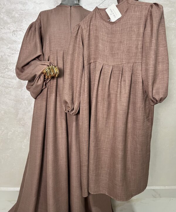 Abaya Russia Effet Lin Taupe rosé Dar Al Iman