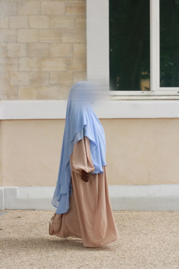 Abaya Russia Nidha Crème & Khimar Lightness 2 voiles Bleu Ciel Dar Al Iman